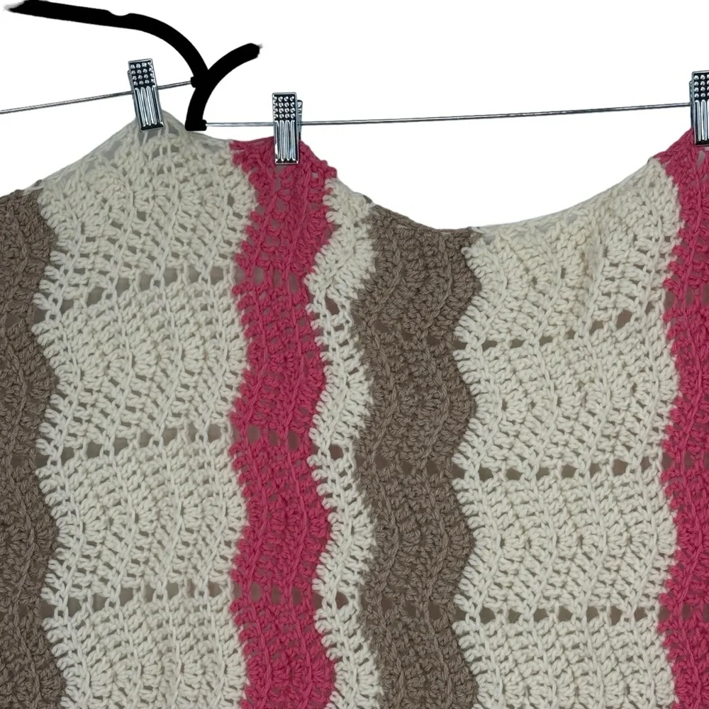 *Beautiful Hand Knit Afghan Throw in Pink Tan and White.
